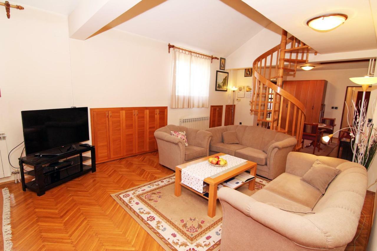 Nobles Apartment 4**** Belgrad Exteriör bild